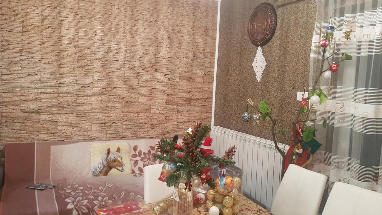 Casa Cojanu Hotel Petroşani Buitenkant foto
