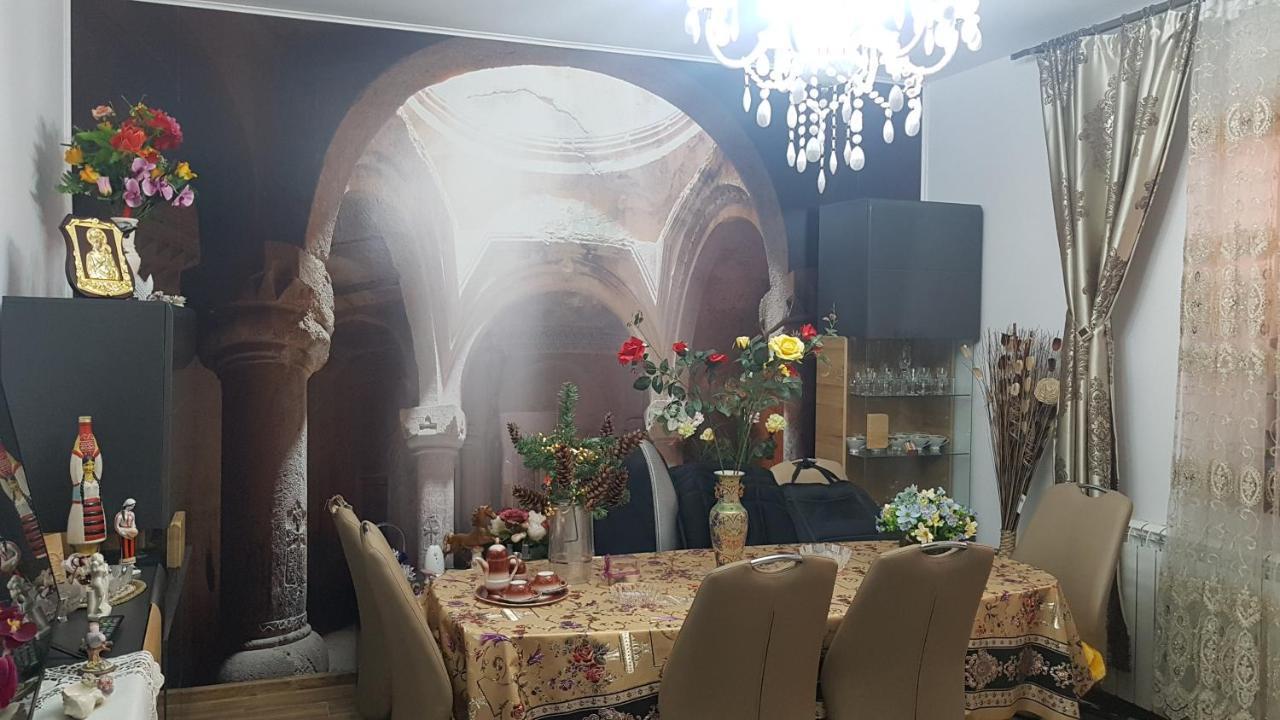 Casa Cojanu Hotel Petroşani Buitenkant foto